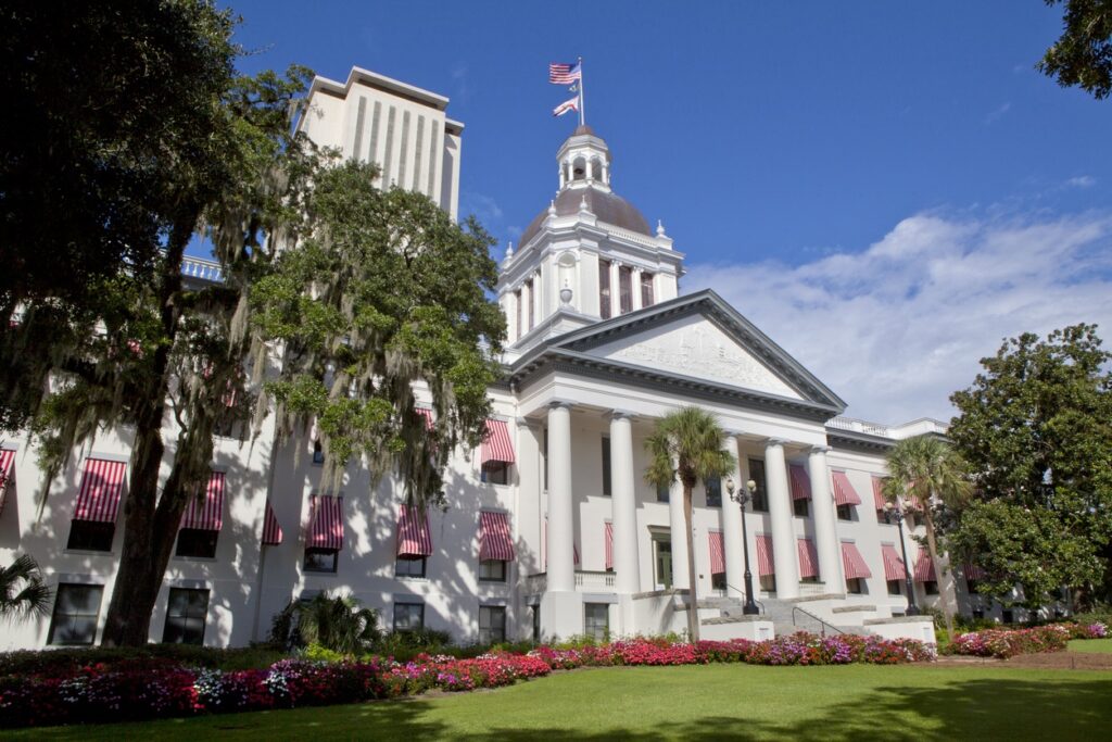 [IMAGE] View of the Florida State Capitol in Tallahassee